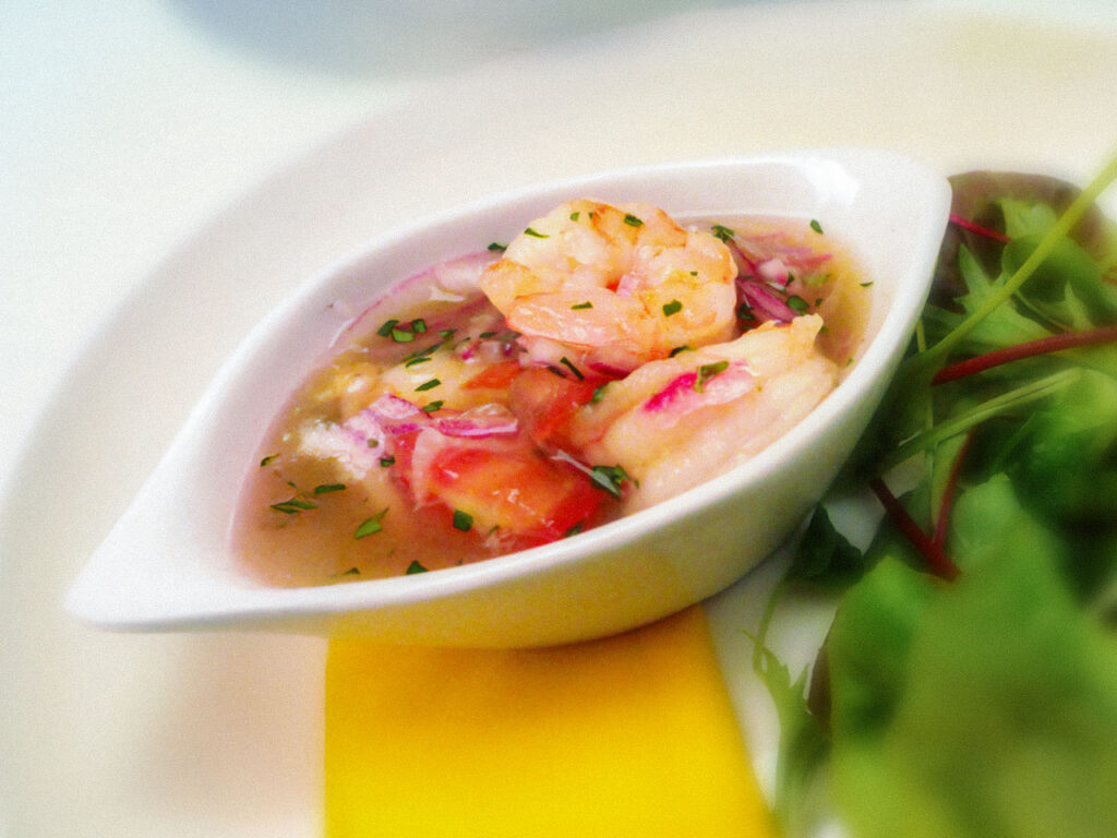 Ceviche de camarão equatoriano